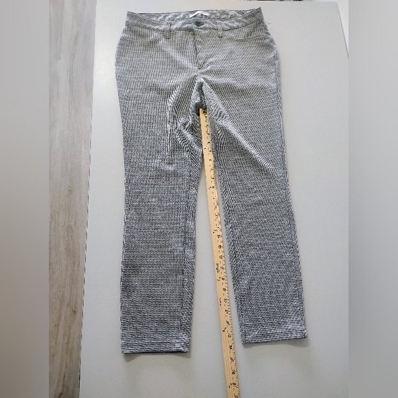 LC Lauren Conrad Black and White Houndstooth Pants - Picture 2 of 6